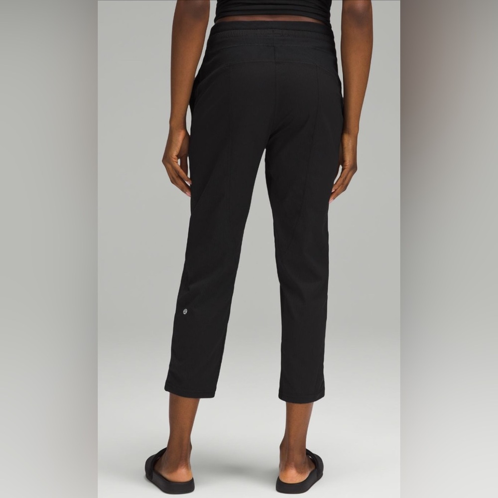 Lululemon Mid-rise Cropped Women's Olive Drawstring Pants - Picture 11 of 15